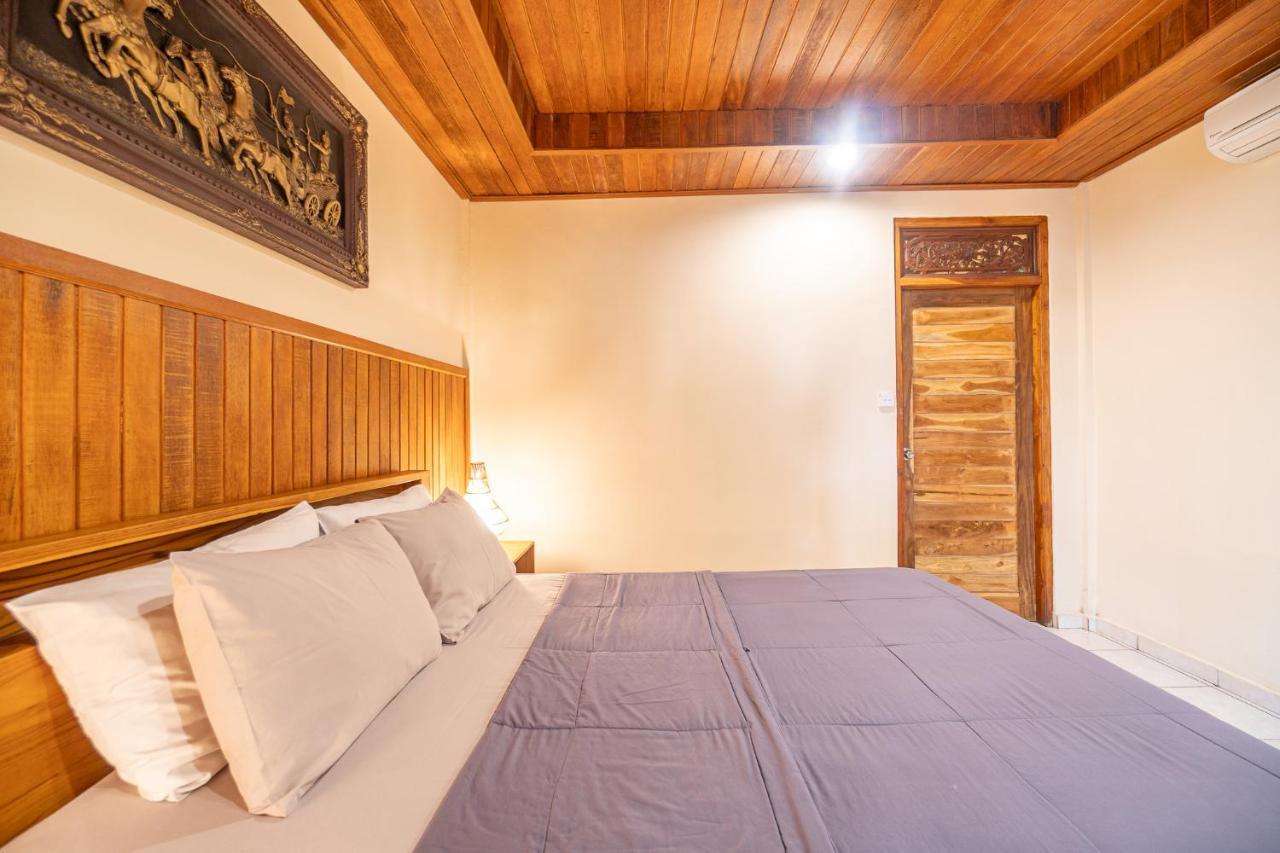 Kembang Kuning Hotel อูลูวาตู ภายนอก รูปภาพ